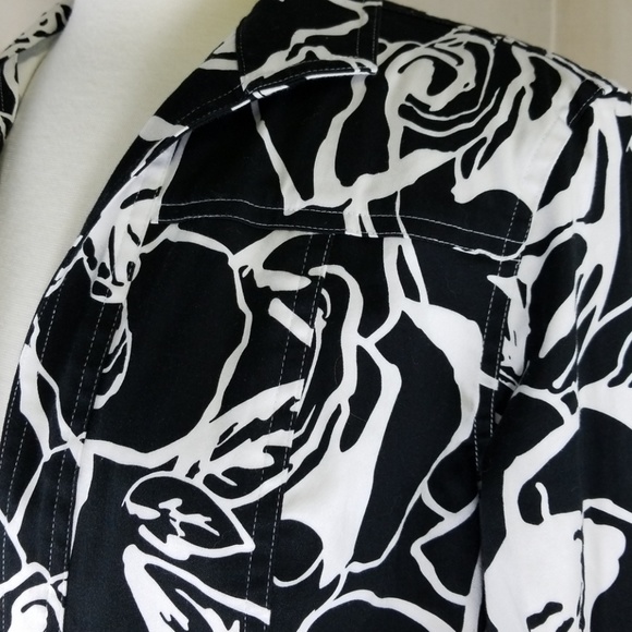 Coldwater Creek Black And White Floral Jacket - Picture 3 of 8